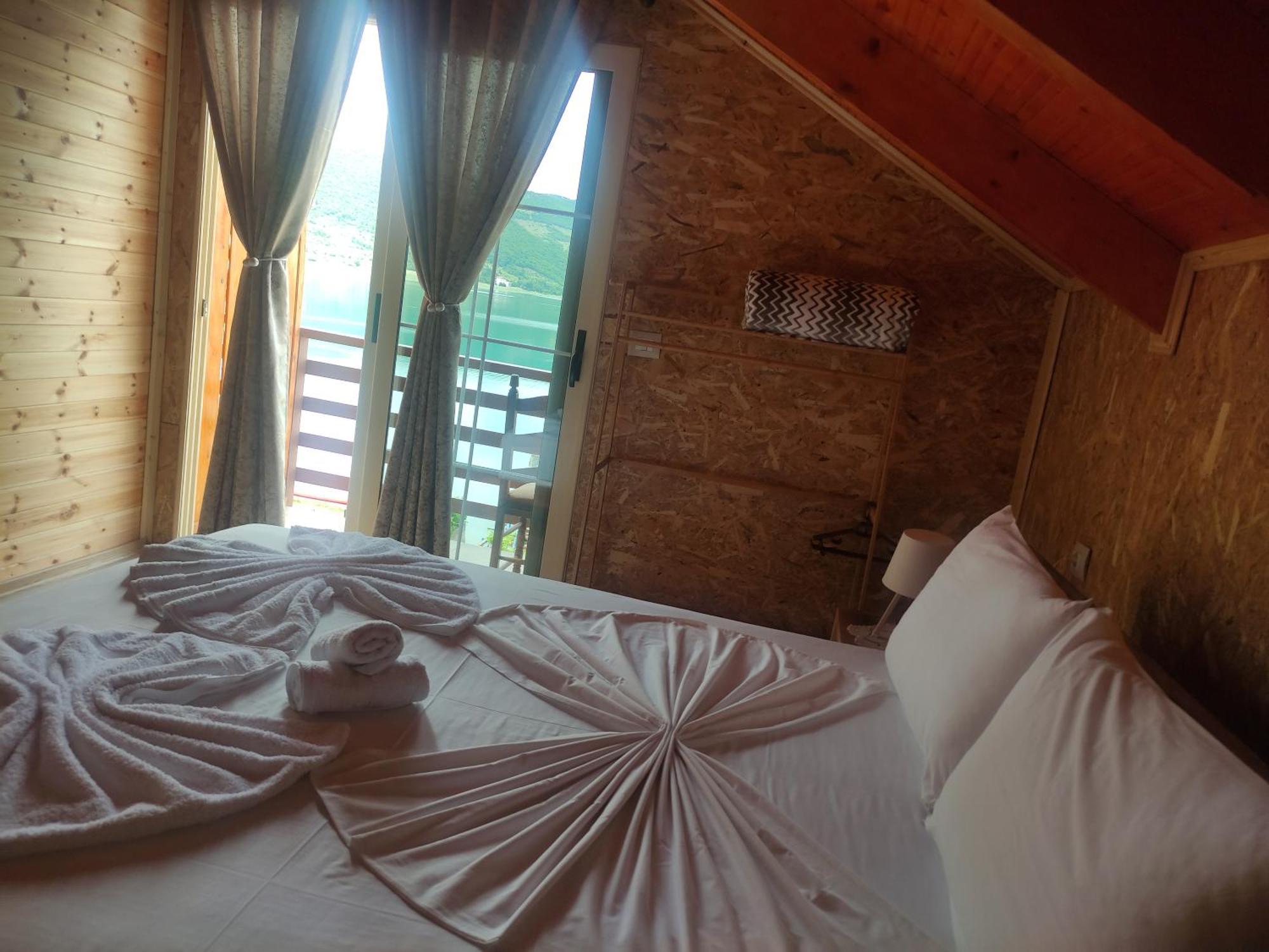 Erda Lakeside Guesthouse Lin Ruang foto
